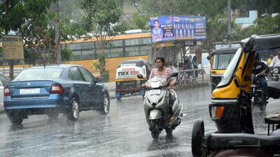 Persistent rain spells on Saturday disrupted daily life in the city as heavy traffic was reported across Pune with waterlogging witnessed in several areas. (HT) Persistent rain spells on Saturday disrupted daily life in the city as heavy traffic was reported across Pune with waterlogging witnessed in several areas. (HT)