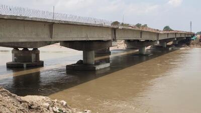 Span of the bridge collapsed in Bihar’s Kishanganj (HT Photo)