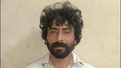 Umesh Jaikishan Kumar,arrested by the Malvani police on Friday with 11 fake  ₹500 notes. (HT Photo)
