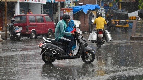 Regional Meteorological Center, Mumbai, predicted a gradual increase in rainfall intensity over parts of Maharashtra during the next five days. (HT Photo)