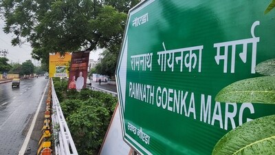 A signboard bearing 'Ramnath Goenka Marg' at the erstwhile Amaltash Marg after it was renamed, in Noida on Sunday. (PTI) A signboard bearing 'Ramnath Goenka Marg' at the erstwhile Amaltash Marg after it was renamed, in Noida on Sunday. (PTI)