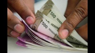 The accused had left a cash container at the company office with ₹26.80 lakh and fled with rest of the money. (HT File Photo) The accused had left a cash container at the company office with ₹26.80 lakh and fled with rest of the money. (HT File Photo)