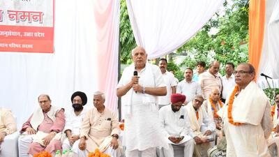 Uttar Pradesh agriculture minister Surya Pratap Shahi at a meeting on the Emergency in Lucknow on Sunday. (SOURCED)