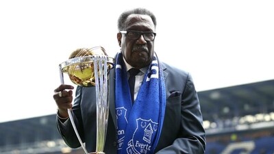 Former West Indies captain Clive Lloyd poses with the Cricket World Cup Trophy. (Getty Images) Former West Indies captain Clive Lloyd poses with the Cricket World Cup Trophy. (Getty Images)