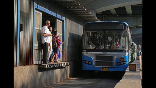 According to traffic experts, both these mass transport systems serve similar purposes and are perceived as competitors. (HT PHOTO)