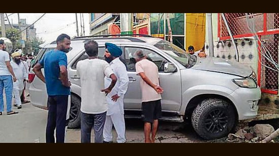 The accused abandoned the SUV near the spot and fled. (HT PHOTO)