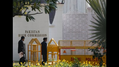 A senior diplomat at the Pakistan High Commission was summoned by the external affairs ministry over the attacks on Sikh minority (Sanchit Khanna/HT File Photo) A senior diplomat at the Pakistan High Commission was summoned by the external affairs ministry over the attacks on Sikh minority (Sanchit Khanna/HT File Photo)