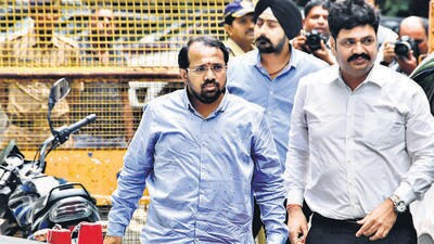Mumbai, India – June 26, 2023: Shiv Sena (UBT) leader Suraj Chavan arrives to appear before the Enforcement Directorate for questioning in BMC COVID scam case, at Ballard Pier, in Mumbai, India, on Monday, June 26, 2023. (Photo by Bhushan Koyande/HT Photo) (Hindustan Times)