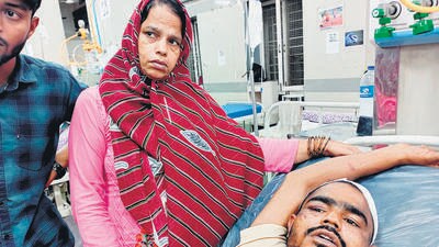 Nasir Qureishi, 24, the survivor, is still traumatised by the attack as he recovers from his injuries at KEM Hospital in Mumbai. (HT Photo) Nasir Qureishi, 24, the survivor, is still traumatised by the attack as he recovers from his injuries at KEM Hospital in Mumbai. (HT Photo)