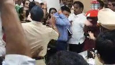 Shiv Sena (UBT) members allegedly assaulted assistant engineer Anil Patil during a meeting to flag supply of contaminated water to parts of Bandra East (Screengrab) Shiv Sena (UBT) members allegedly assaulted assistant engineer Anil Patil during a meeting to flag supply of contaminated water to parts of Bandra East (Screengrab)