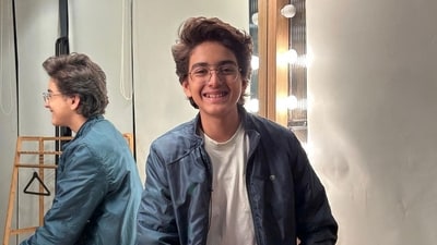 Mikail Gandhi is currently seen in Kafas.