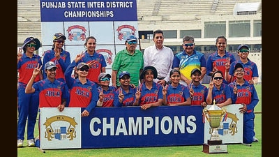 Jalandhar team with the trophy after winning the tournament. (HT Photo)