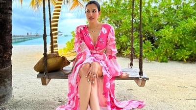 Sonnalli Seygall also posed on a swing for the camera. Sharing the post, she wrote, "Sunset cruise at @atmospherekanifushi spotting dolphins." She also added several hashtags including Sonnalli with atmosphere, atmosphere kanifushi, best honeymoon place, joy of giving, and Maldives among others. 