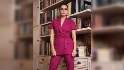 Dia Mirza took to her Instagram handle to share a set of throwback photos of herself in the outfit. (Instagram/@diamirzaofficial) Dia Mirza took to her Instagram handle to share a set of throwback photos of herself in the outfit. (Instagram/@diamirzaofficial)