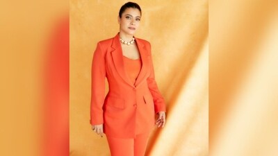 Assisted by makeup artist Sonam Chandna Sagar, Kajol got decked up in nude eyeshadow, winged eyeliner, voluminous mascara-coated lashes, contoured cheeks, and a shade of nude lipstick. (Instagram/@mohitrai) Assisted by makeup artist Sonam Chandna Sagar, Kajol got decked up in nude eyeshadow, winged eyeliner, voluminous mascara-coated lashes, contoured cheeks, and a shade of nude lipstick. (Instagram/@mohitrai)