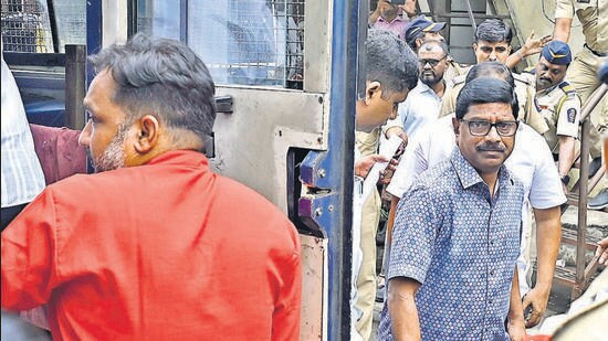 Mumbai, India - June 27, 2023 : Police took four accused to Bandra Court for hearing from Vakola Police Station, at Santacruz, in Mumbai, India, on Tuesday, June 27, 2023. (Photo by Vijay Bate/HT Photo)