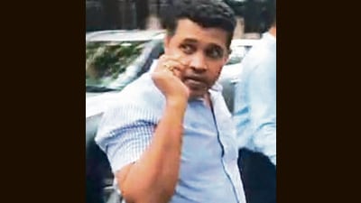 ED arrests IRS officer who had worked at its Mumbai zonal office ED arrests IRS officer who had worked at its Mumbai zonal office