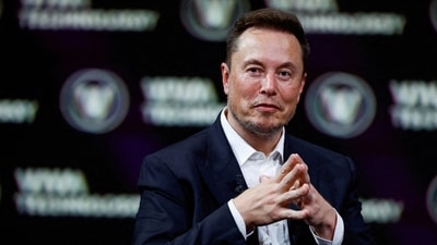 FILE PHOTO: Elon Musk, Chief Executive Officer of SpaceX and Tesla and owner of Twitter, gestures as he attends the Viva Technology conference dedicated to innovation and startups at the Porte de Versailles exhibition centre in Paris, France, June 16, 2023. REUTERS/Gonzalo Fuentes/File Photo/File Photo (REUTERS)