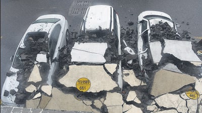 Navi Mumbai, India - June 28, 2023:Slab fell on 3 parked cars at NRI complex phase 2 , Seawoods in Navi Mumbai, India, on Wednesday, June 28, 2023. (Photo by Bachchan Kumar/ HT PHOTO) (HT PHOTO) Navi Mumbai, India - June 28, 2023:Slab fell on 3 parked cars at NRI complex phase 2 , Seawoods in Navi Mumbai, India, on Wednesday, June 28, 2023. (Photo by Bachchan Kumar/ HT PHOTO) (HT PHOTO)