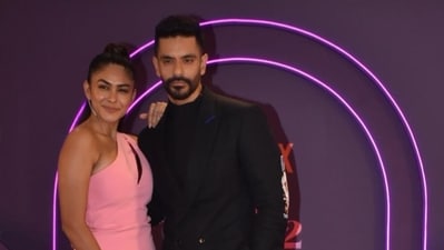 Mrunal Thakur and Angad Bedi pose together at Lust Stories 2 premiere. The two are seen in a part of the anthology which shows Neena Gupta stressing on the need for a trial run before marriage. (Varinder Chawla) Mrunal Thakur and Angad Bedi pose together at Lust Stories 2 premiere. The two are seen in a part of the anthology which shows Neena Gupta stressing on the need for a trial run before marriage. (Varinder Chawla)