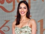 Pooja Hegde, Kartik Aaryan, Manushi Chillar and Mrunal Thakur at Satyaprem Ki Katha screening. Pooja Hegde, Kartik Aaryan, Manushi Chillar and Mrunal Thakur at Satyaprem Ki Katha screening.
