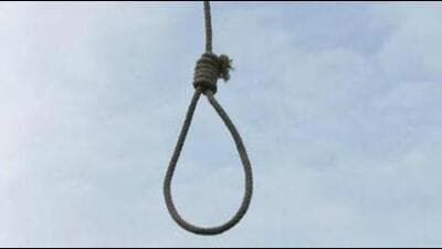 Cheated by partner, taxi driver hangs self in Ludhiana. (HT FILE) Cheated by partner, taxi driver hangs self in Ludhiana. (HT FILE)