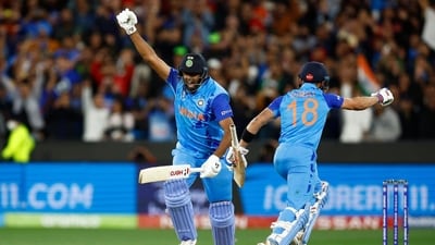 R Ashwin and Virat Kohli led India to a win vs Pakistan in the 2022 T20 World Cup. R Ashwin and Virat Kohli led India to a win vs Pakistan in the 2022 T20 World Cup.