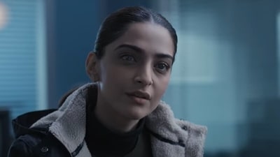 Sonam Kapoor plays a visually-impaired investigator in Blind Sonam Kapoor plays a visually-impaired investigator in Blind