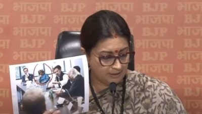 Smriti Irani questioned the Congress on Rahul Gandhi meeting Sunita Vishwanath in US.