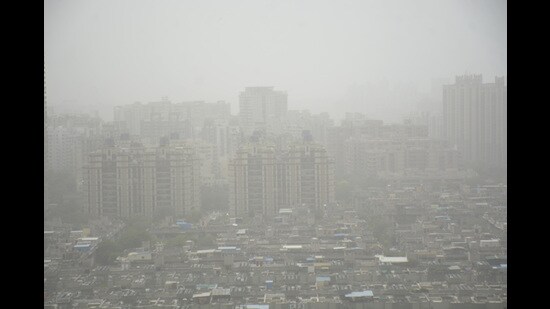The city has only a few monitoring stations, and they do not give a correct picture of the overall pollution levels. (Sakkib Ali/HT Photo)