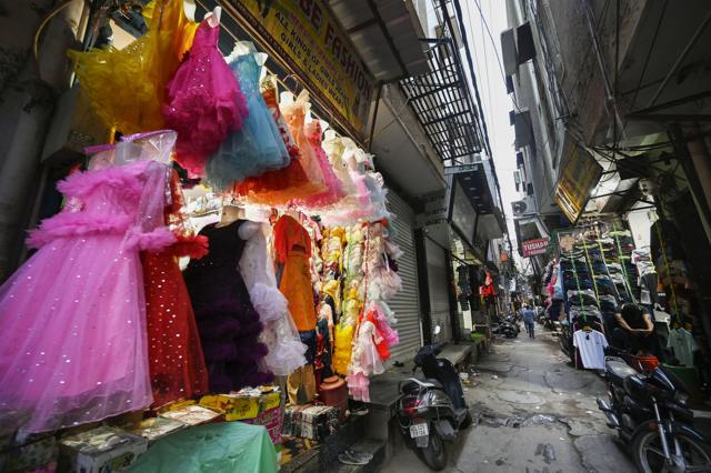 The revamp project will focus on immediate and pressing concerns of local traders, besides provisions of public facilities such as drinking water and public toilets. A CCTV camera network and security monitoring system will be installed, and street lighting and street furniture will be redesigned. (Sanjeev Verma/HT Photo) The revamp project will focus on immediate and pressing concerns of local traders, besides provisions of public facilities such as drinking water and public toilets. A CCTV camera network and security monitoring system will be installed, and street lighting and street furniture will be redesigned. (Sanjeev Verma/HT Photo)