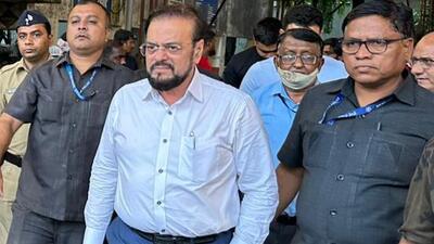 A class 7 student in Gujarat, who is in Bihar to celebrate Eid, sent the threat messages to Maharashtra SP leader Abu Asim Azmi. (Twitter/abuasimazmi) A class 7 student in Gujarat, who is in Bihar to celebrate Eid, sent the threat messages to Maharashtra SP leader Abu Asim Azmi. (Twitter/abuasimazmi)