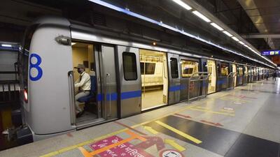 Consuming liquor inside the Metro premises, however, is still strictly prohibited. (HT Archive) Consuming liquor inside the Metro premises, however, is still strictly prohibited. (HT Archive)