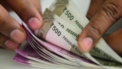 Facing difficulty in procuring large quantities of rice required to fulfil its poll guarantee, the state government on Wednesday decided to pay cash into the beneficiaries' accounts at the rate of ₹34 per kilo. (HT File Photo) Facing difficulty in procuring large quantities of rice required to fulfil its poll guarantee, the state government on Wednesday decided to pay cash into the beneficiaries' accounts at the rate of ₹34 per kilo. (HT File Photo)