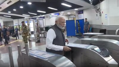 (Screengrab) A video was also shared by the Bharatiya Janata Party on Twitter, capturing PM Modi's arrival at the metro station, to board a train heading towards Samaypur Badli station. The Vishwavidyalaya metro station is a midway station on that route and is closest to the university. 