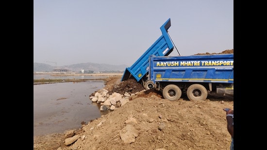 Inspection reveals 220 ha Uran ‘wetlands’ buried under debris: Greens