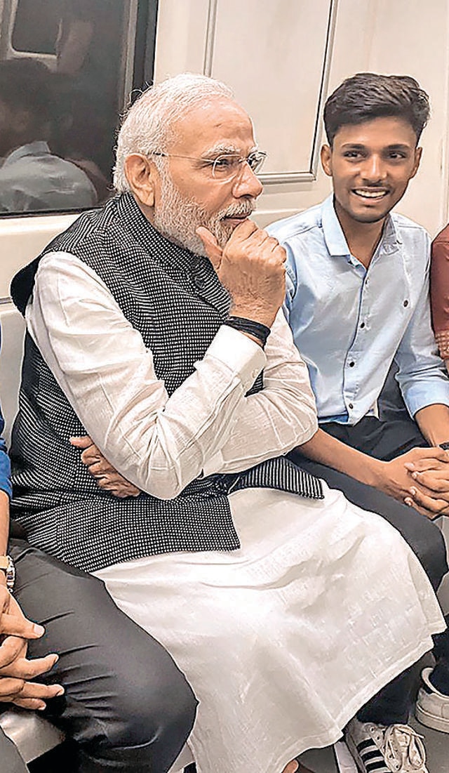 Prince Kumar, a BA (Prog) student at Shyam Lal College (Evening), shares, “The PM sat with us and even cracked jokes. Aisa laga hi nahin that we were sitting with a VIP, let alone the Prime Minister!” (Photo: PTI) Prince Kumar, a BA (Prog) student at Shyam Lal College (Evening), shares, “The PM sat with us and even cracked jokes. Aisa laga hi nahin that we were sitting with a VIP, let alone the Prime Minister!” (Photo: PTI)