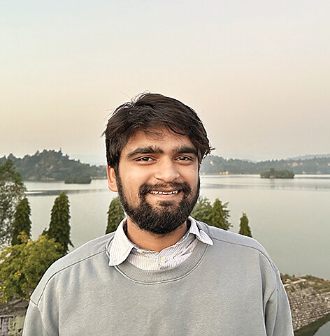 Aryan Mishra, a Delhi-based amateur astronomer, found an asteroid at the age of 16 and became India’s youngest to do so. Aryan Mishra, a Delhi-based amateur astronomer, found an asteroid at the age of 16 and became India’s youngest to do so.