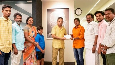 Kamal Haasan with Coimbatore-based woman who quit her job as a bus driver. (PTI)