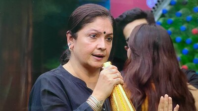 Pooja Bhatt was earning a lot of flak online for her 'masterni' attitude inside the Bigg Boss house. Pooja Bhatt was earning a lot of flak online for her 'masterni' attitude inside the Bigg Boss house.