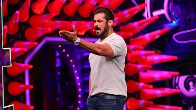 Bigg Boss OTT 2: Salman Khan is mighty angry with the 'kiss' episode. Bigg Boss OTT 2: Salman Khan is mighty angry with the 'kiss' episode.