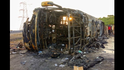 A recent survey conducted by a team of professors and students from the Visvesvaraya National Institute of Technology (VNIT) Nagpur found four major reasons behind the accidents. (HT PHOTO) A recent survey conducted by a team of professors and students from the Visvesvaraya National Institute of Technology (VNIT) Nagpur found four major reasons behind the accidents. (HT PHOTO)