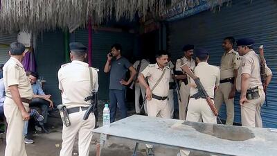 National Investigation Agency (NIA) and Bihar ATS teams jointly during the raid, in Patna on Sunday. (ANI) National Investigation Agency (NIA) and Bihar ATS teams jointly during the raid, in Patna on Sunday. (ANI)