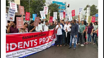 Recently, thousands of residents from the Baner-Balewadi area staged a protest to express their dissatisfaction with the PMC administration and Smart City officials. (HT PHOTO)