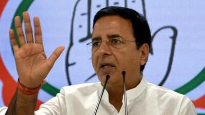 Surjewala slams BJP-JJP coalition govt for turning blind eye to farmers’ issues (Sushil Kumar/HT FILE)