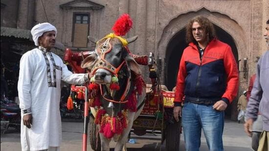 Author Bal Wala during an expedition in Lahore. (HT Photo)