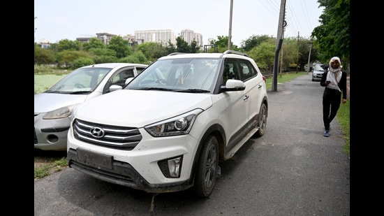 During the operation, the police recovered the stolen car, a .315 bore country-made pistol, one live cartridge, and one empty cartridge from the possession of the suspects. (Sunil Ghosh/HT Photo)