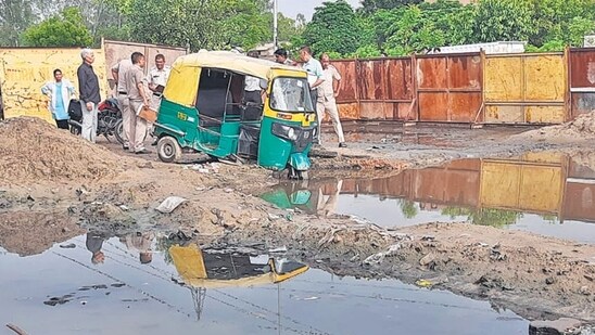 The incident took place near an under-construction flyover in Harsh Vihar, where there was a ‘very deep pit’, police said. (HT PHOTO)