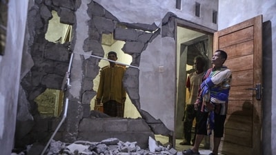 Indonesia is a seismically active archipelago of 270 million people that is frequently struck by earthquakes, volcanic eruptions and tsunamis. (Antara Foto/Hendra Nurdiyansyah/via Reuters/File)