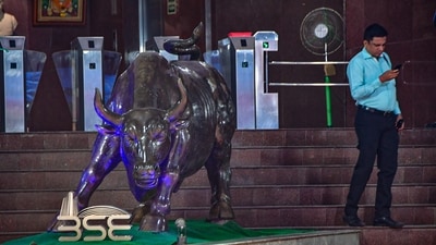 Sensex, Nifty updates: The bull statue at Bombay Stock Exchange (BSE) building in Mumbai. (PTI) Sensex, Nifty updates: The bull statue at Bombay Stock Exchange (BSE) building in Mumbai. (PTI)